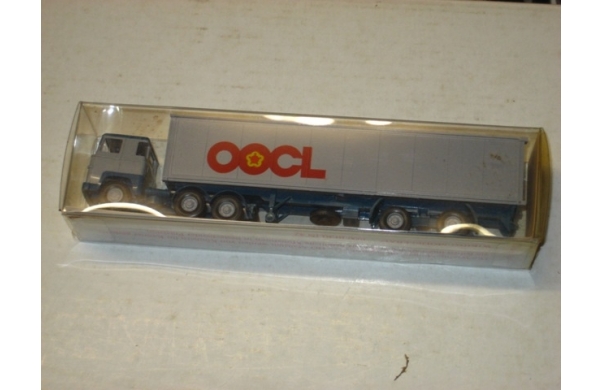 Scania 111  OOCL