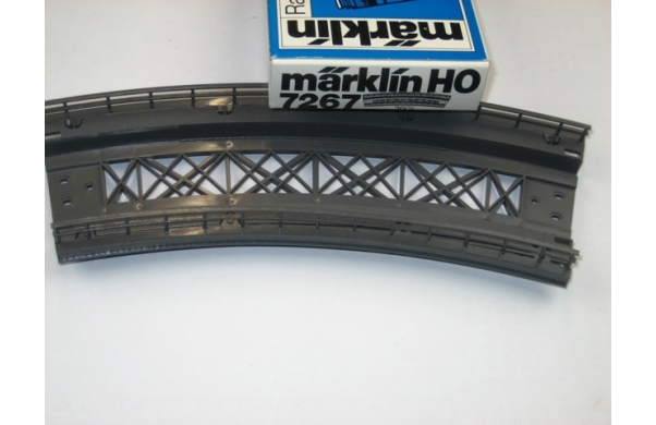 Märklin, Brückenelemente, gebogen