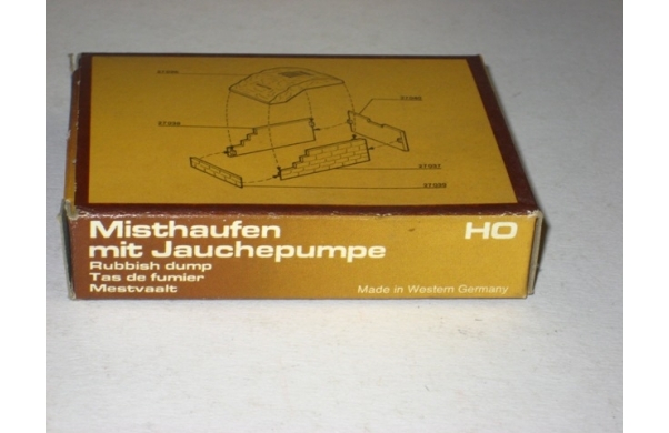 Mithaufen mit Jauchepumpe