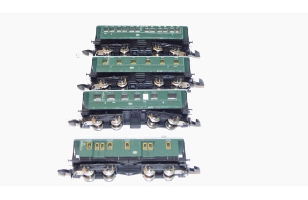 4 x Reichsbahnwagen, vierachsig