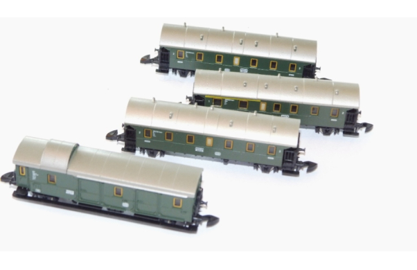 Personenzug, 4 Wagen