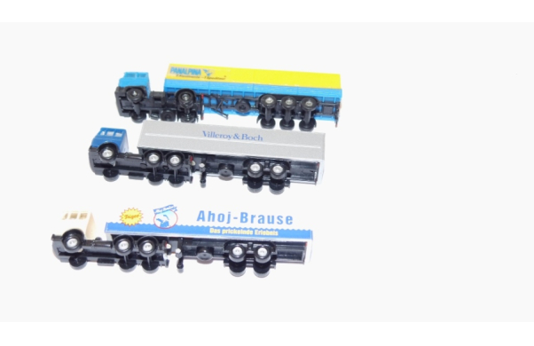 3 x Sattelzüge, Modellautos