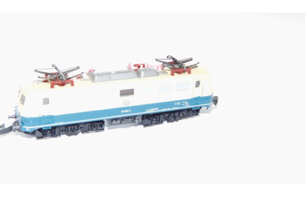 E-Lok, beige blau